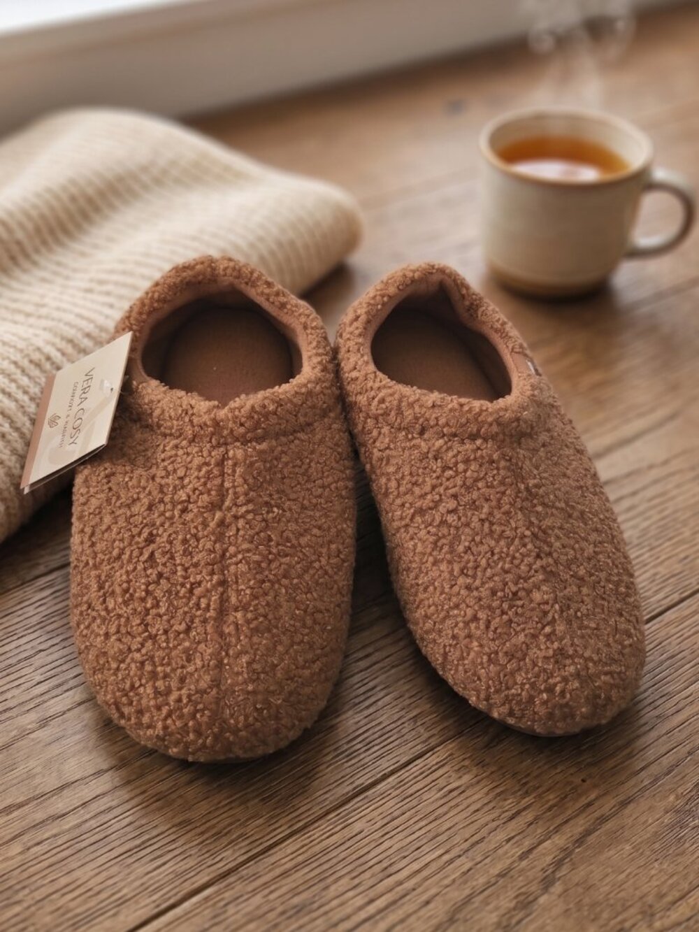 NWT Vera Cosy Brown Teddy Boucle Fleece Slip On Clog Slippers 7-8